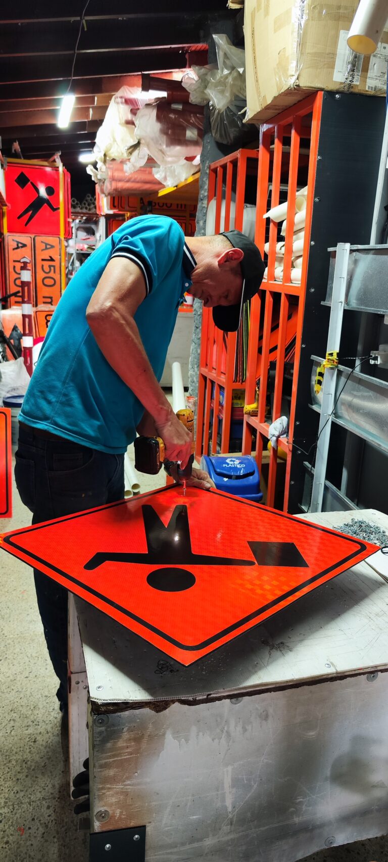 SEÑALIZACIÓN VIAL